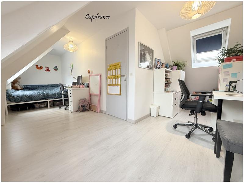 Maison - 105 m² - 6 pièces