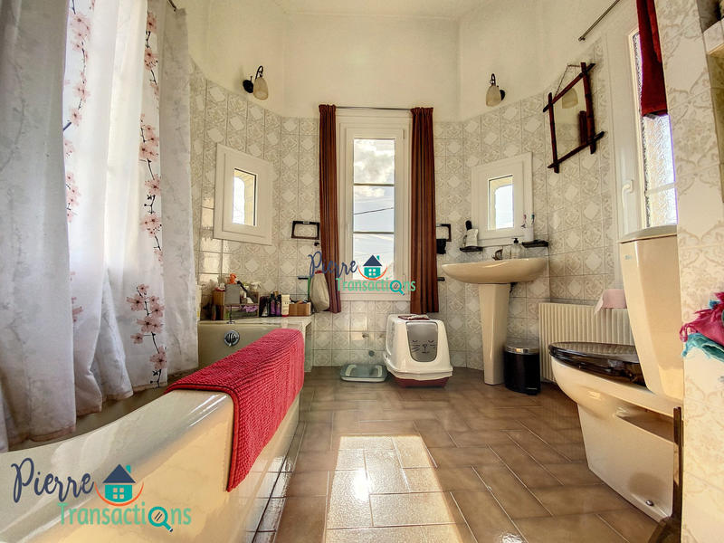 Maison - 145 m² - 5 pièces