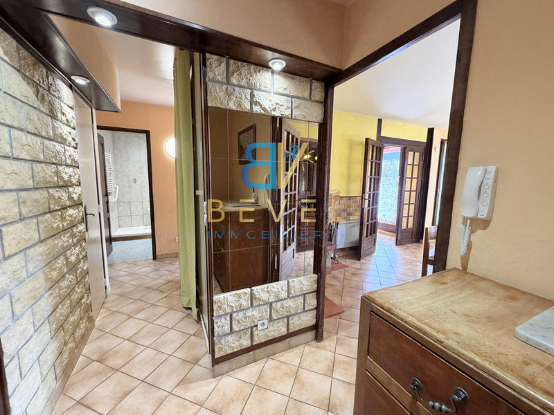 Appartement - 77 m² - 4 pièces