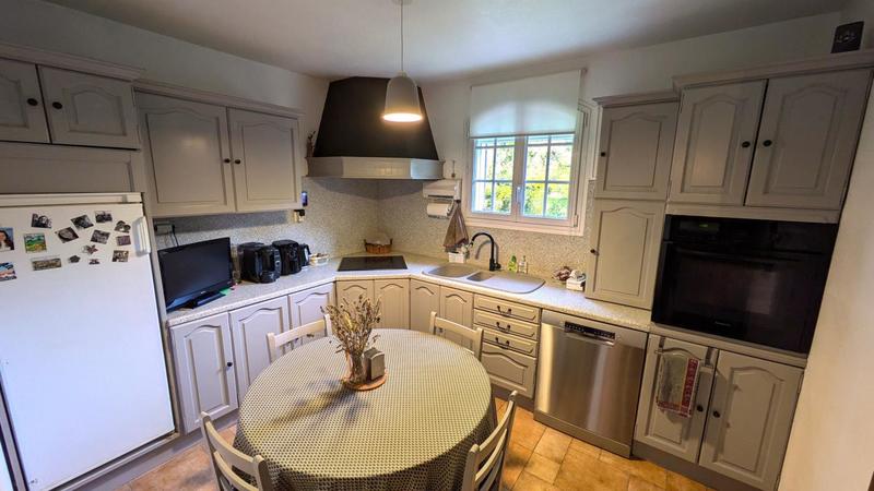 Maison - 265 m² - 7 pièces