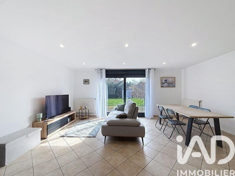 Maison - 99 m² - 6 pièces