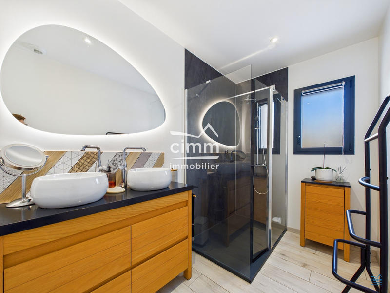 Maison contemporaine - 124 m² - 6 pièces