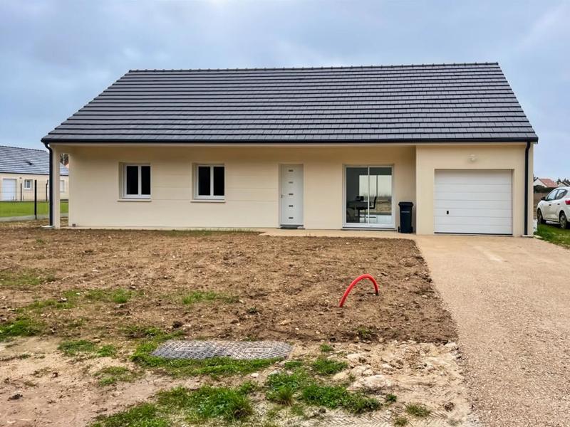 Maison - 104 m² - 4 pièces