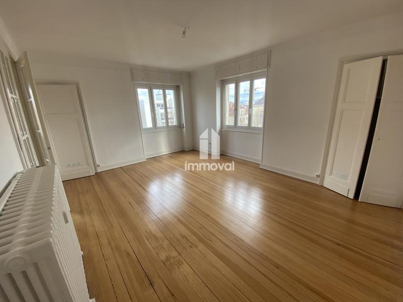 Appartement - 105 m² - 4 pièces
