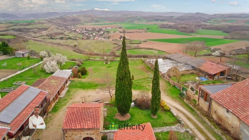 Demeure - 330 m² - 11 pièces