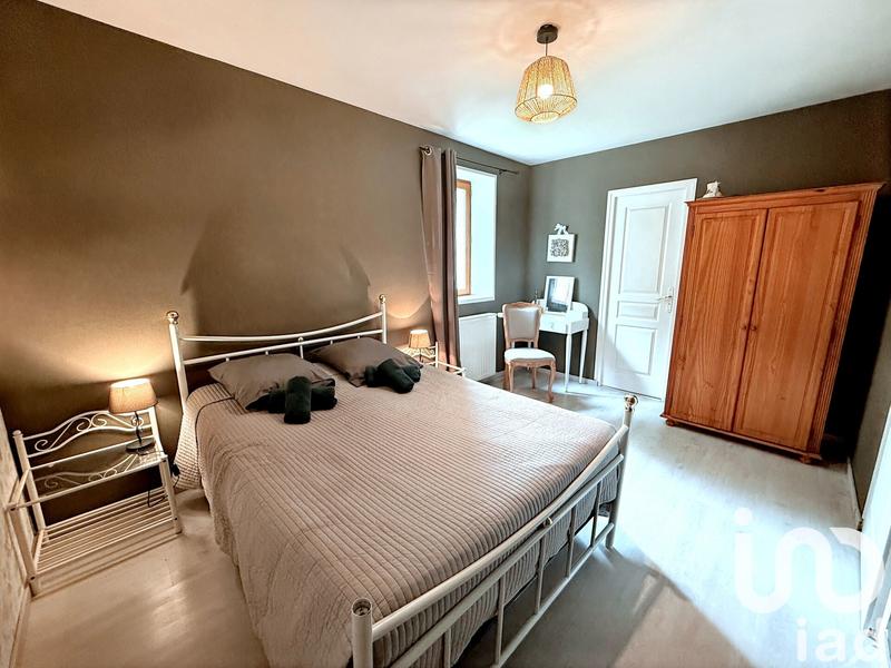 Maison - 326 m² - 11 pièces