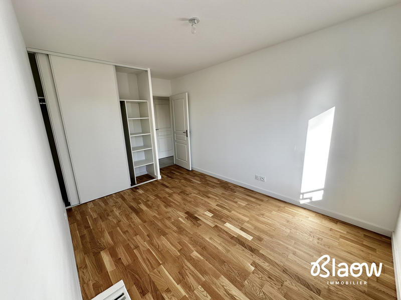 Appartement - 100 m² - 4 pièces
