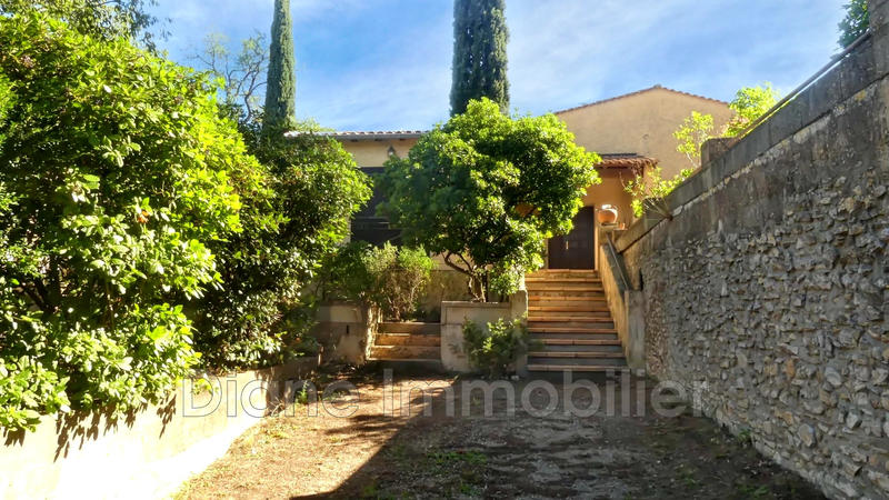 Villa - 101 m² - 4 pièces