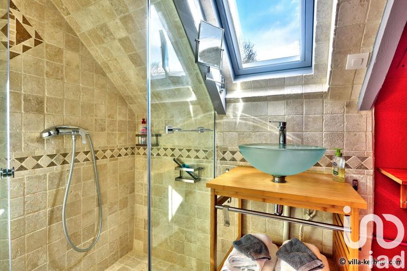 Maison - 144 m² - 7 pièces