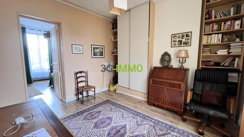 Maison - 224 m² - 8 pièces