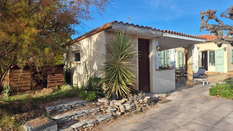 Propriété - 190 m² - 8 pièces