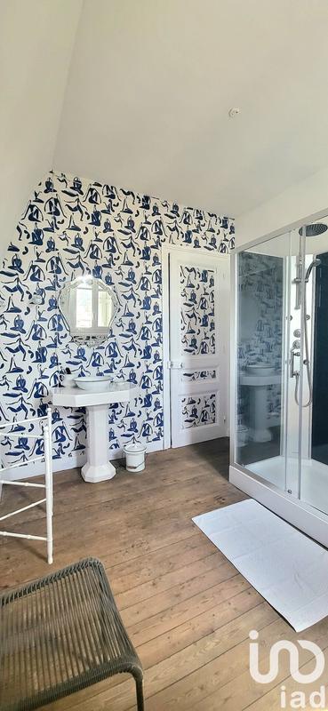 Maison - 265 m² - 9 pièces