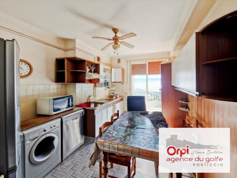 Appartement - 92 m² - 4 pièces