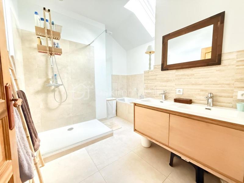 Maison - 133 m² - 5 pièces