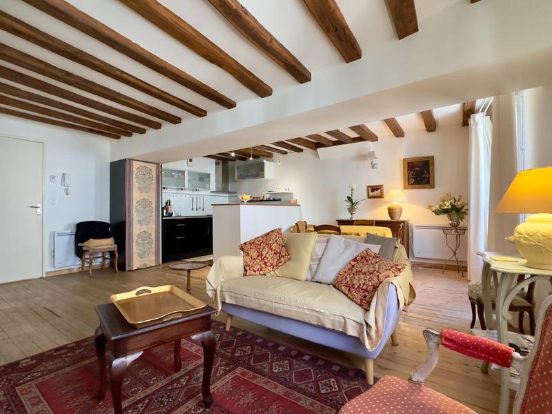 Appartement - 96 m² - 6 pièces