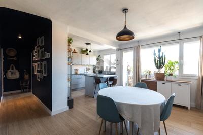 Appartement - 79 m² - 4 pièces