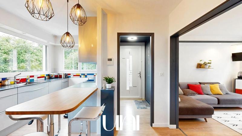 Maison - 170 m² - 7 pièces