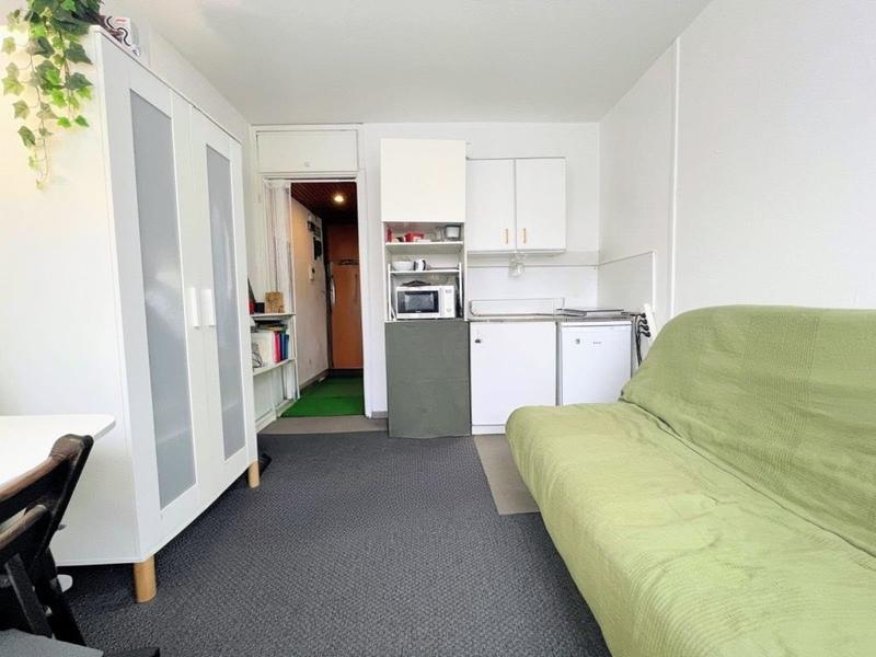 Studio - 15 m² - 1 pièce