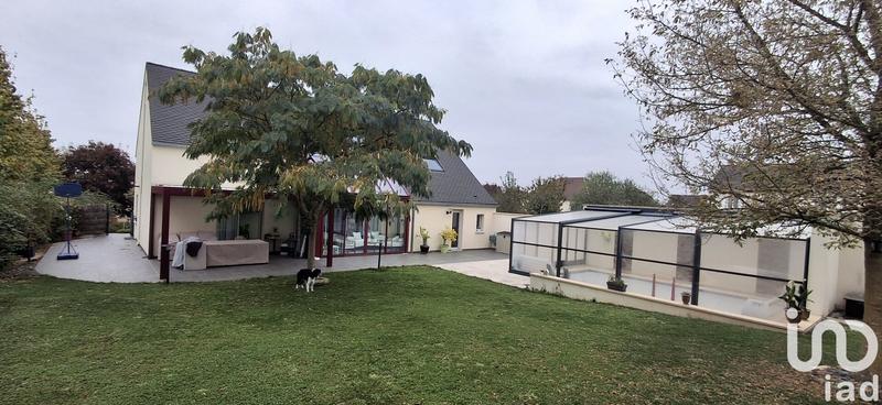 Maison - 207 m² - 8 pièces