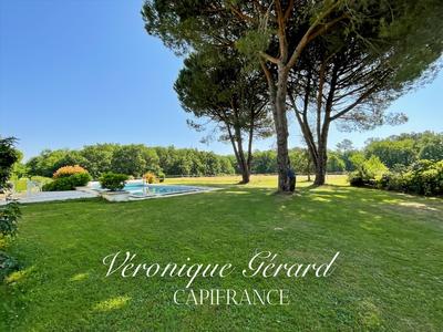 Maison en pierre - 238 m² - 6 pièces