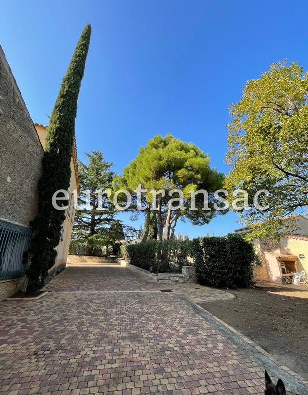 Bureau - 1 540 m² - 18 pièces