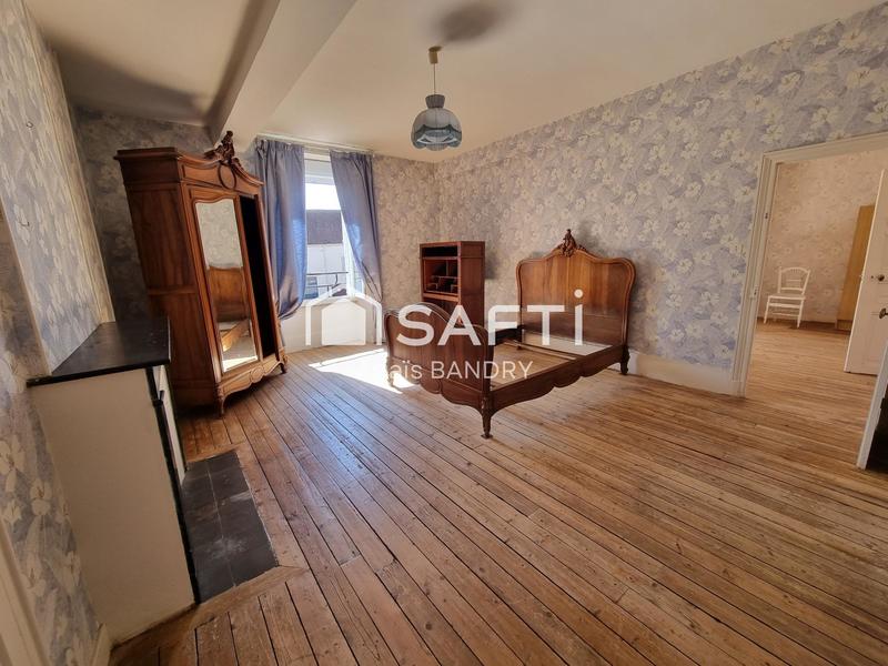 Maison - 160 m² - 5 pièces