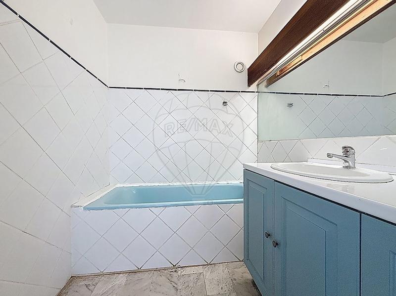 Appartement - 80 m² - 3 pièces