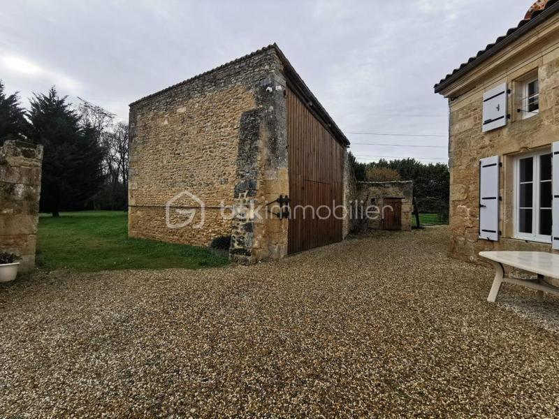 Maison - 292 m² - 14 pièces