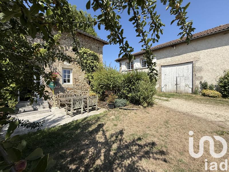 Maison - 233 m² - 6 pièces