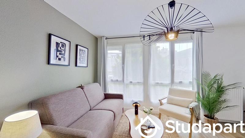 Chambre - 13 m² - 1 pièce