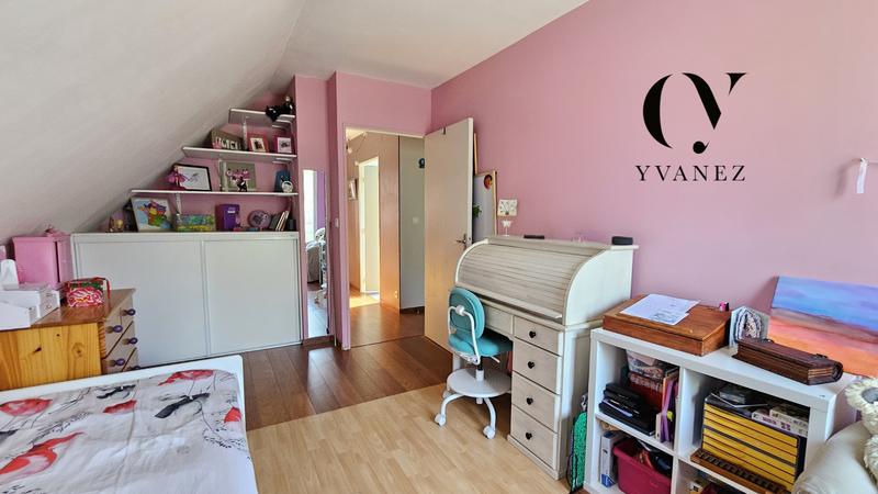 Maison - 95 m² - 5 pièces