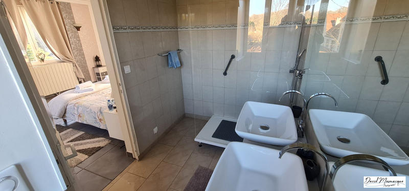 Villa - 438 m² - 11 pièces