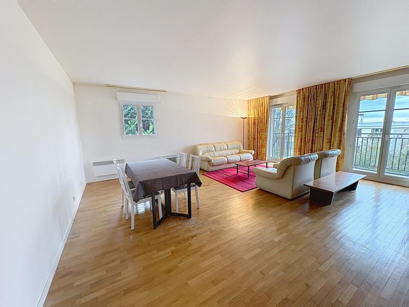 Appartement - 102 m² - 4 pièces