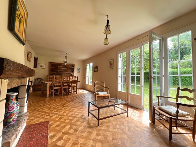 Maison - 150 m² - 6 pièces