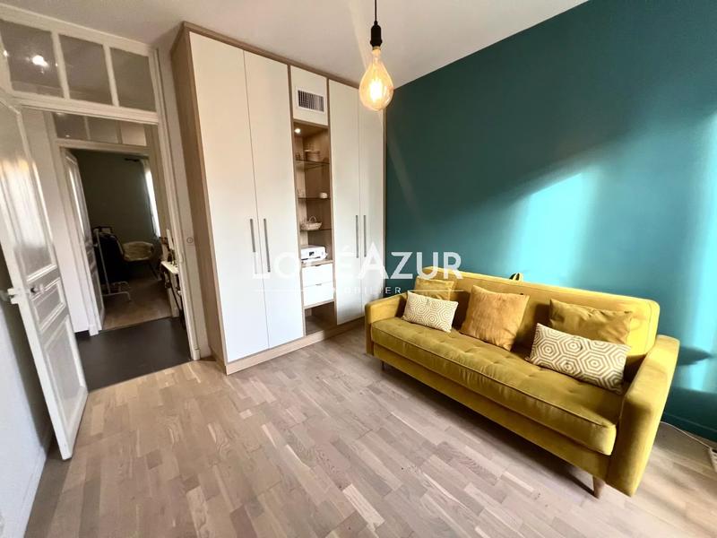 Appartement - 82 m² - 3 pièces
