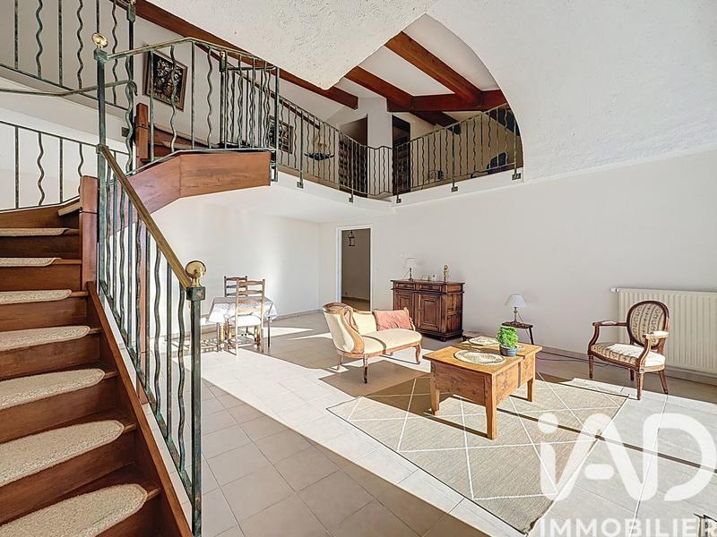 Appartement - 121 m² - 5 pièces