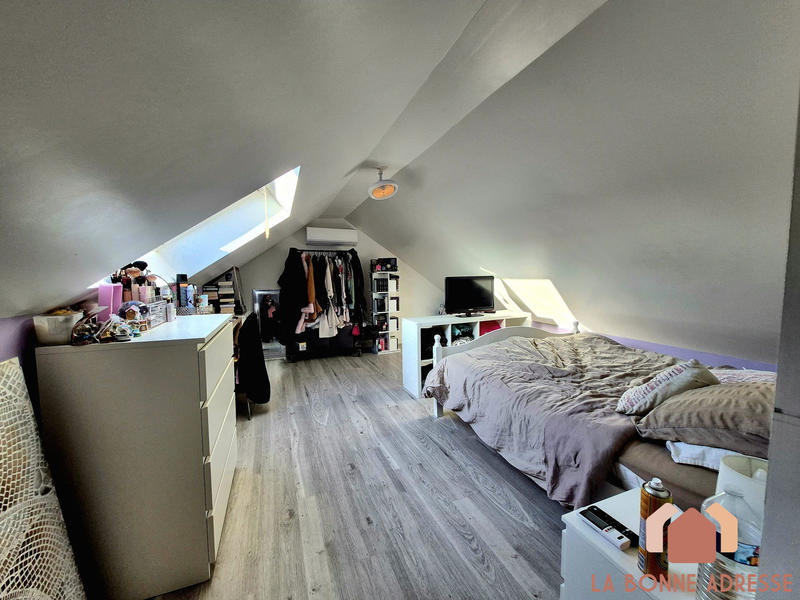 Maison - 90 m² - 4 pièces