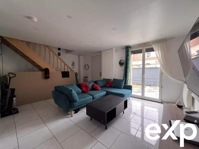 Maison - 80 m² - 4 pièces