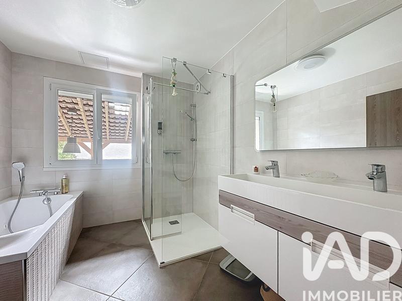 Maison - 147 m² - 6 pièces