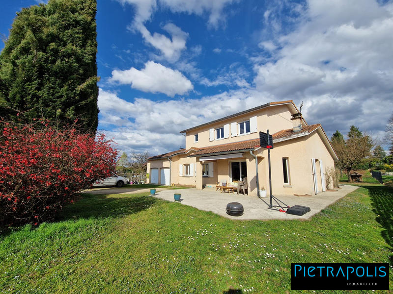 Villa - 184 m² - 6 pièces