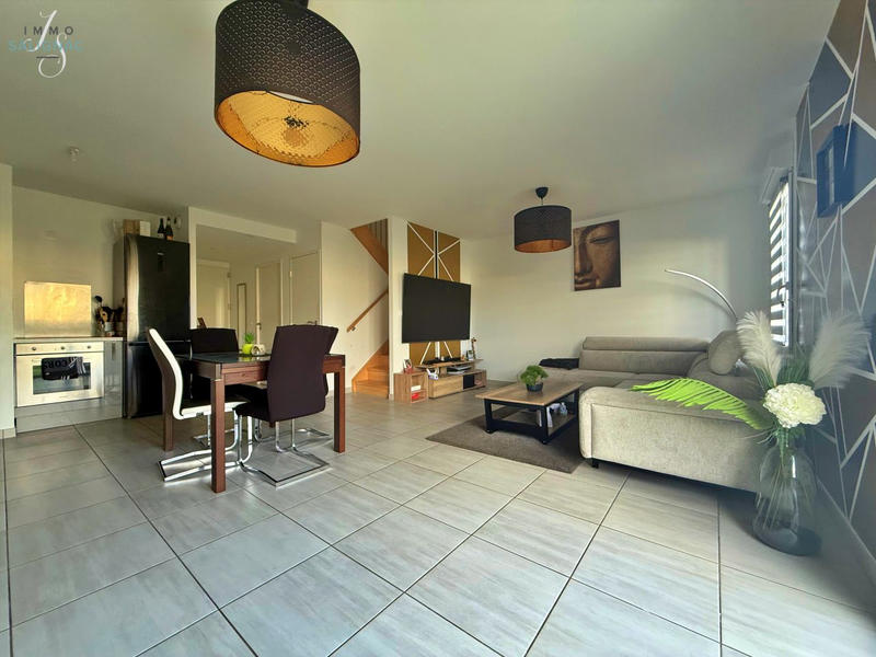 Maison - 85 m² - 4 pièces