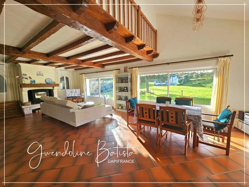 Maison - 157 m² - 7 pièces