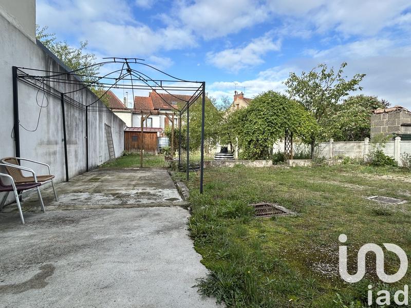 Maison - 207 m² - 5 pièces