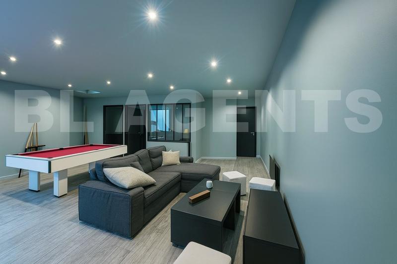 Maison - 190 m² - 6 pièces