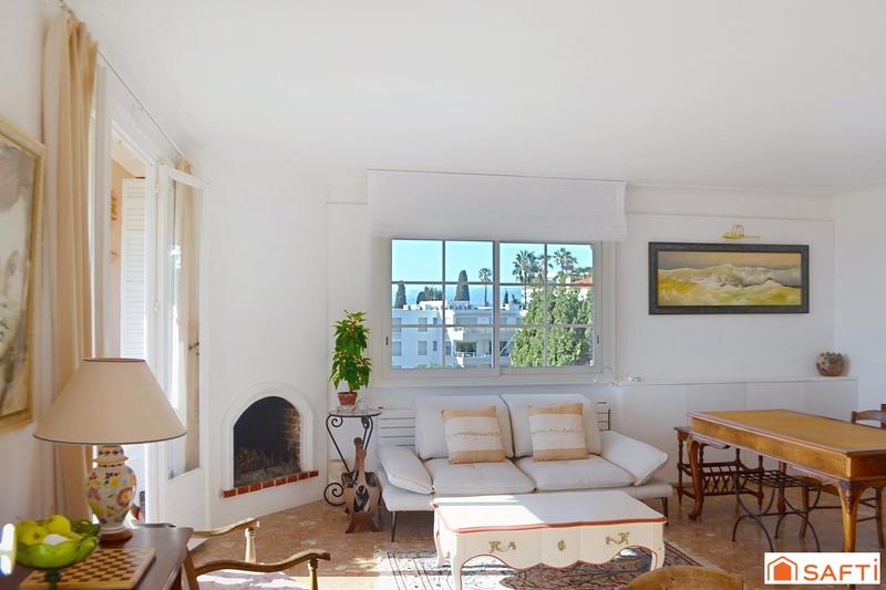 Appartement - 100 m² - 4 pièces