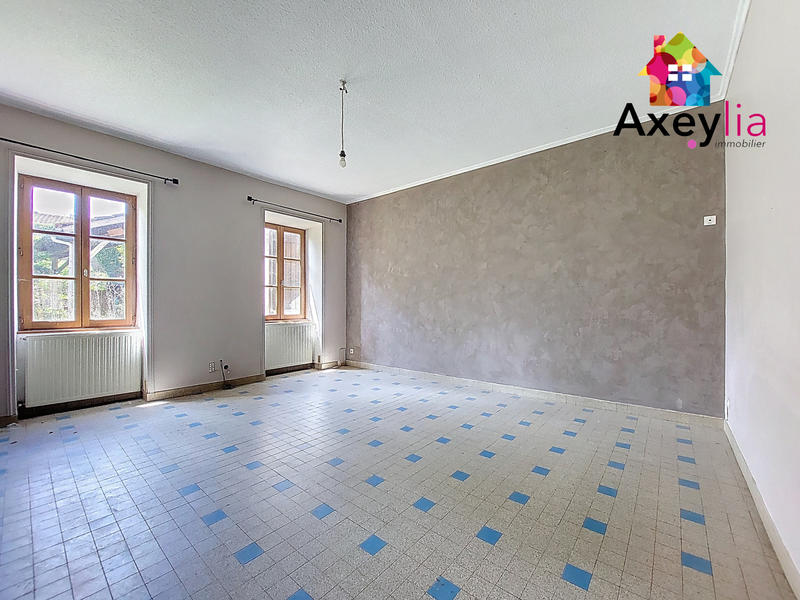 Maison de village - 205 m² - 10 pièces