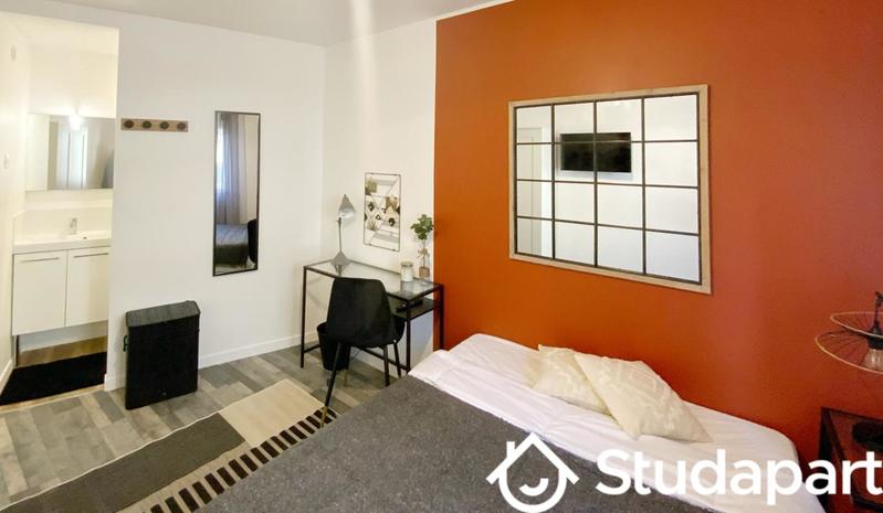 Chambre - 10 m² - 1 pièce