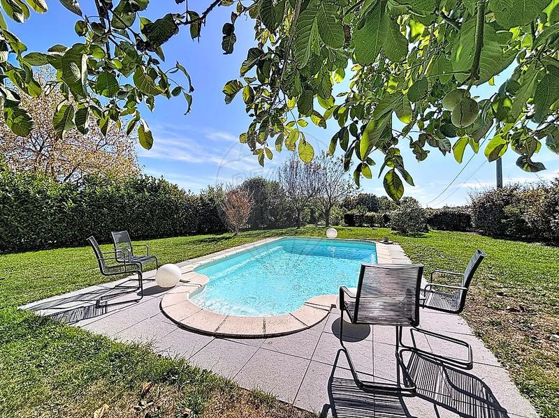 Maison en pierre - 266 m² - 6 pièces