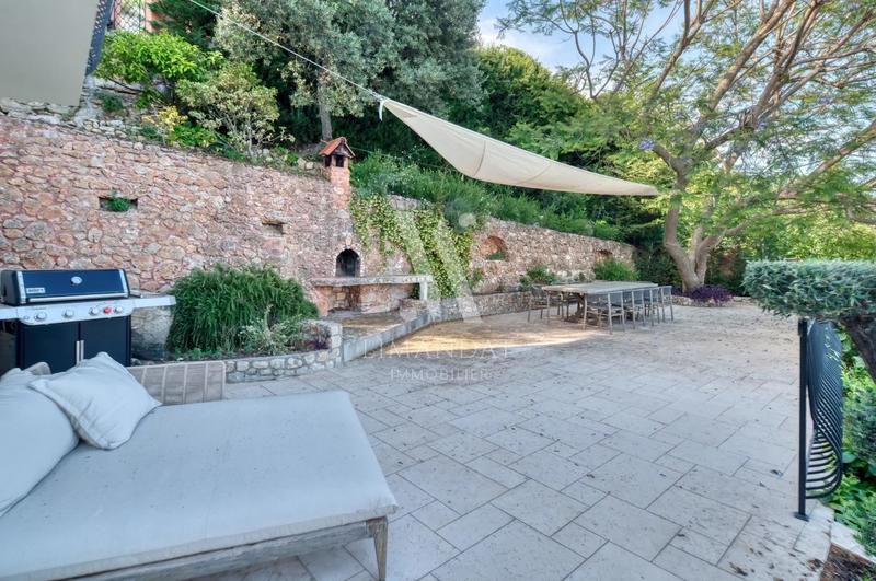 Villa - 200 m² - 5 pièces