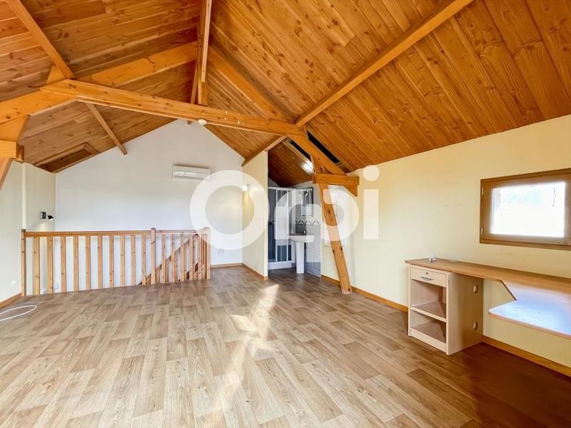 Maison - 300 m² - 8 pièces